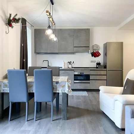 Angel's 3 Апартаменты